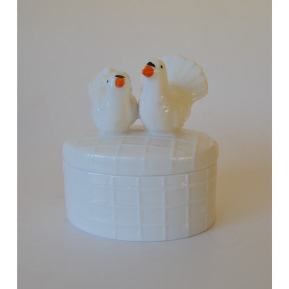 Vintage Dove Ring Box Bridal or Engagement Gift - Picture 2 of 3